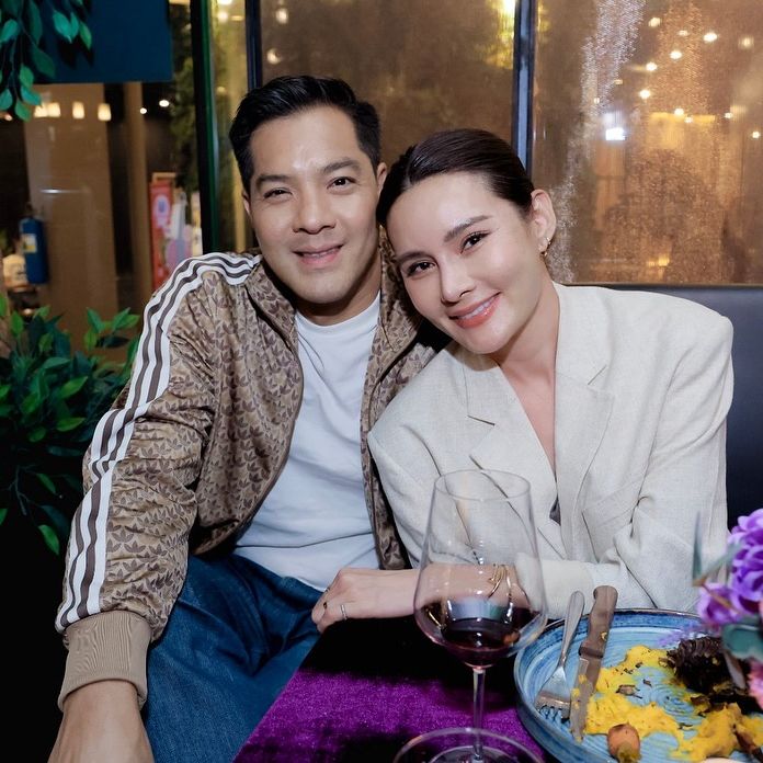 หญิง รฐา 