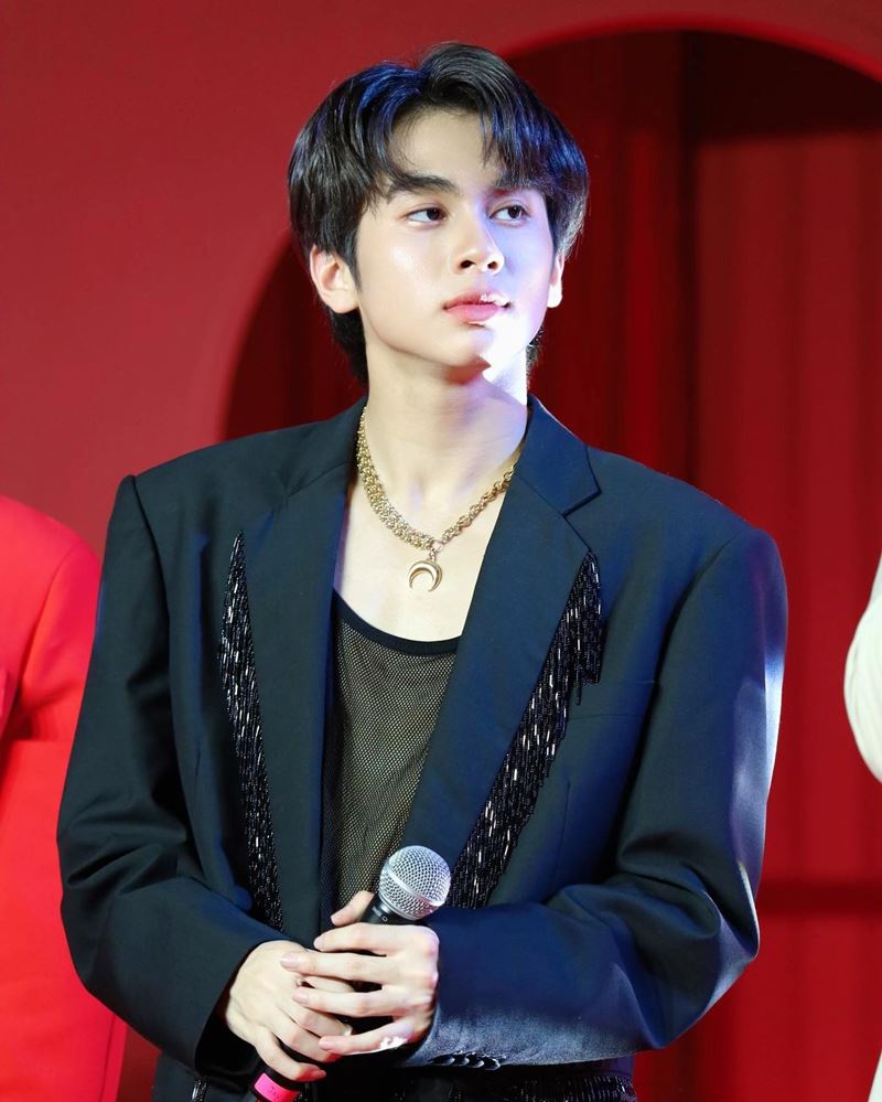 เจย์ กาญจน์โสภณ