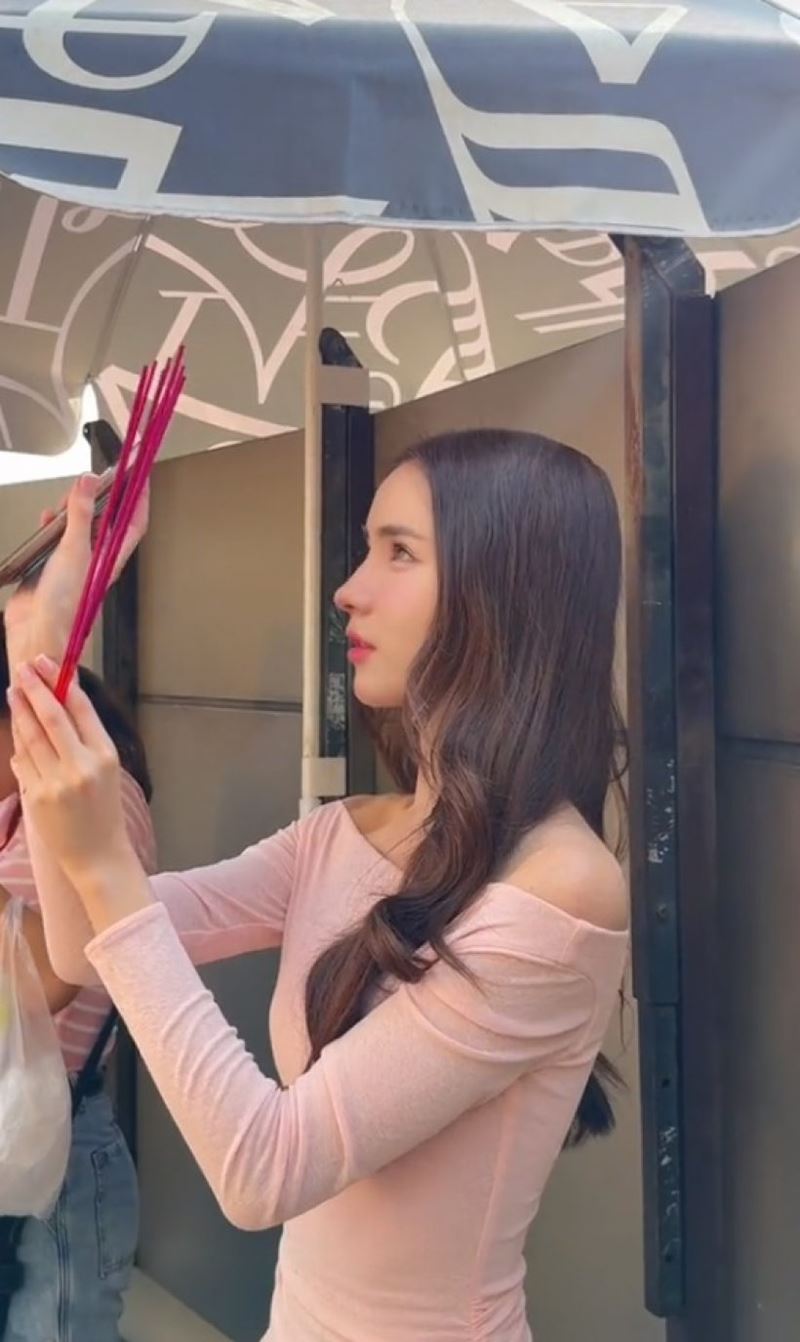 โยชิ รินลดา