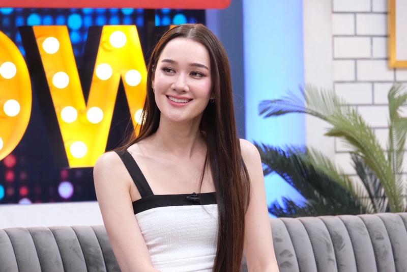 เดียร์น่า ฟลีโป เผยจุดเริ่มต้นสนิท ลิซ่า Blackpink 