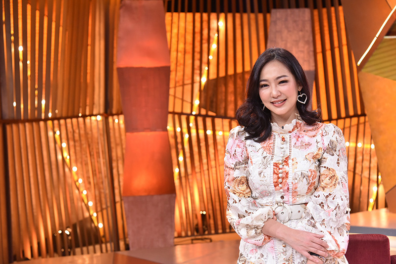 หญิง กัญญา