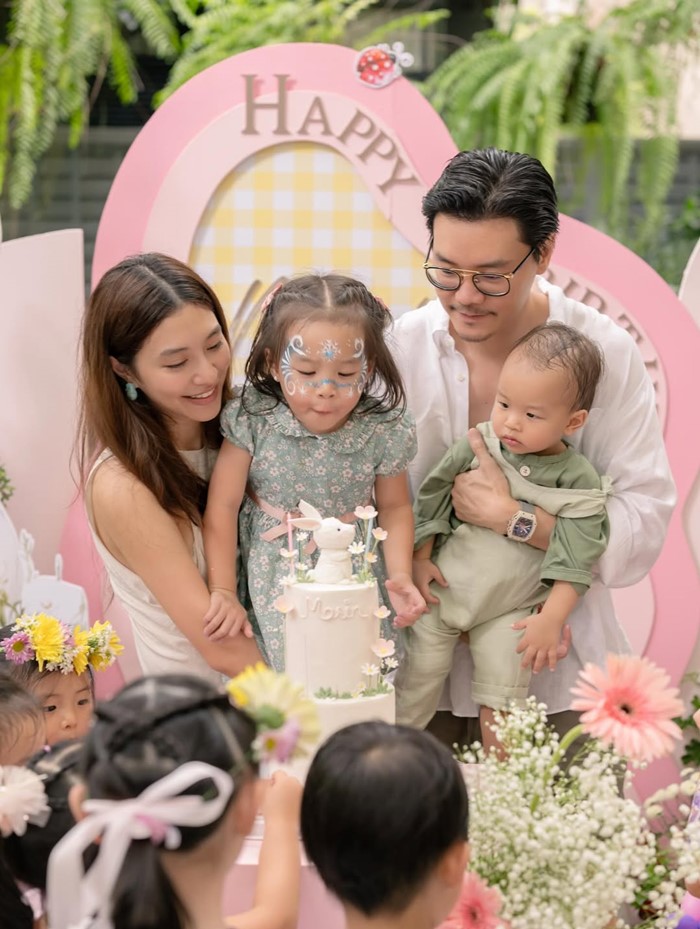 ภาพงานวันเกิดน้องมาริน ลูกสาว มิว นิษฐา กับ เซนต์ ธราภุช 