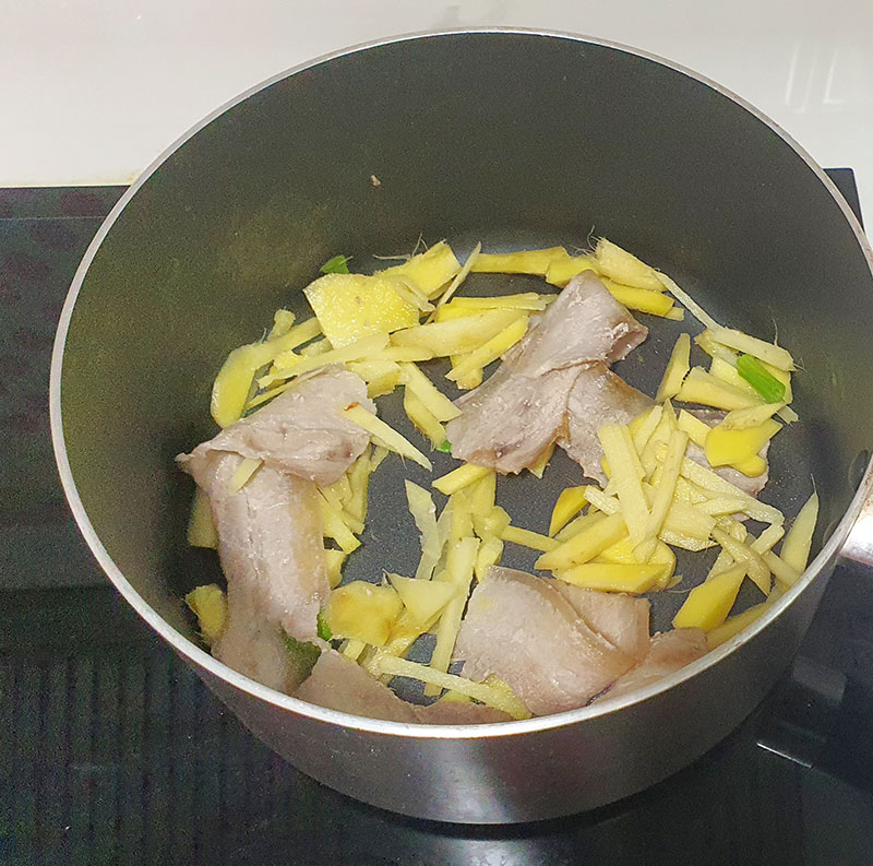 เห็ดอบวุ้นเส้น