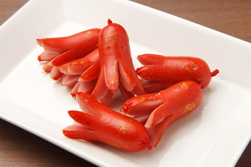 ไส้กรอกปลาหมึก เมนูอาหารปาร์ตี้เด็ก ปาร์ตี้วันเด็ก อาหารว่าง ของกินงานปาร์ตี้ สูตรอาหาร