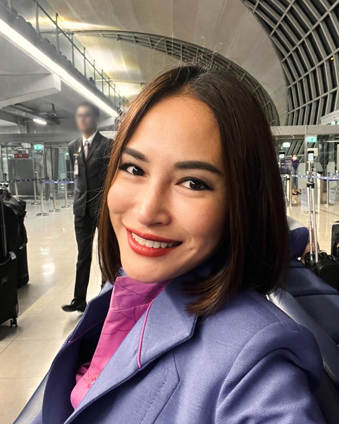 พลอย พลอยพรรณ