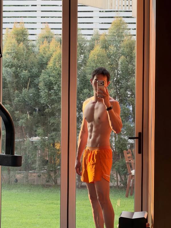 เจมส์ จิรายุ