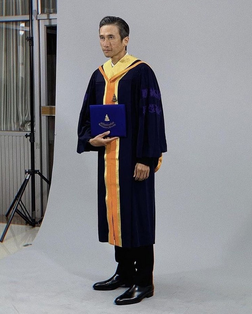 ดารารับปริญญา