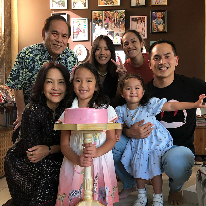 ปู่ไพวงษ์ เตชะณรงค์ พ่อสงกรานต์ ลงรูปย้อนวัยสมัยหนุ่ม วัย 25 