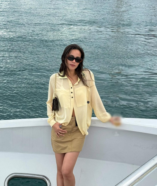 แฟชั่นหน้าร้อนผู้หญิง 2025 ส่องไอเทมเด็ด แต่งรับซัมเมอร์ให้เก๋กว่าใคร