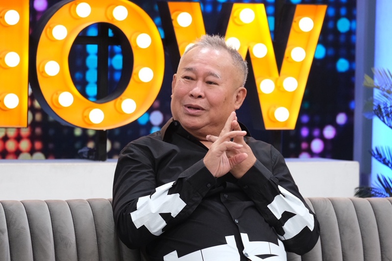 เป็ด เชิญยิ้ม