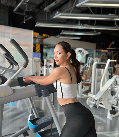 แอนนา เสืองามเอี่ยม