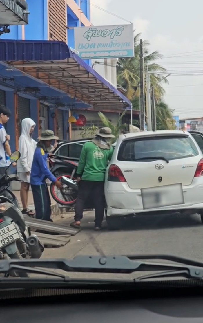 ขนรถ