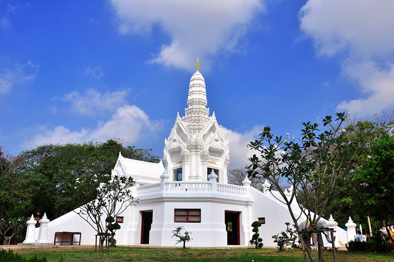 เที่ยวอยุธยา ไม่ใช่วัด