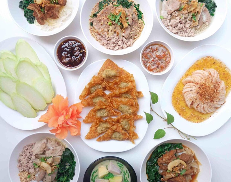 ร้านก๋วยเตี๋ยว กรุงเทพฯ