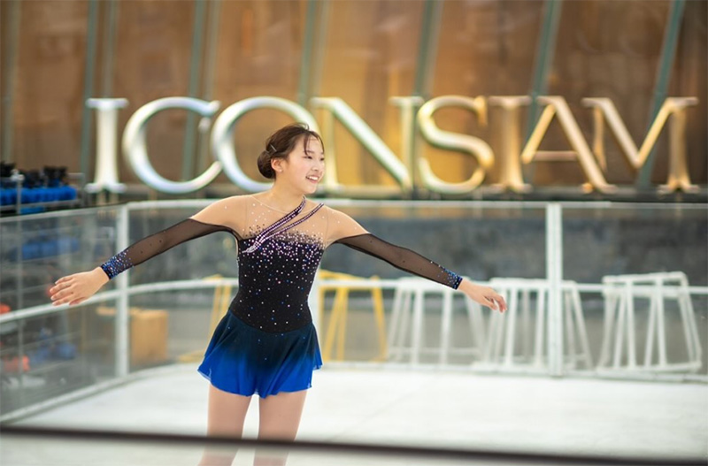 ตุ๊ก ชนกวนันท์ ลูกดารา