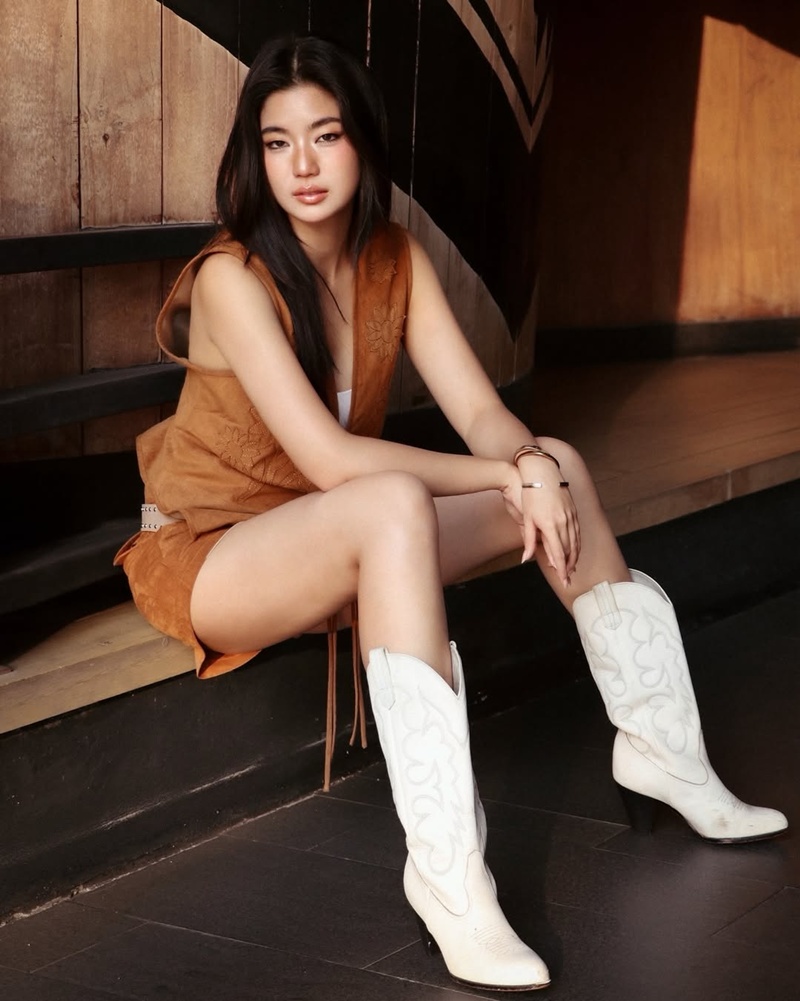 ก้อย อรัชพร