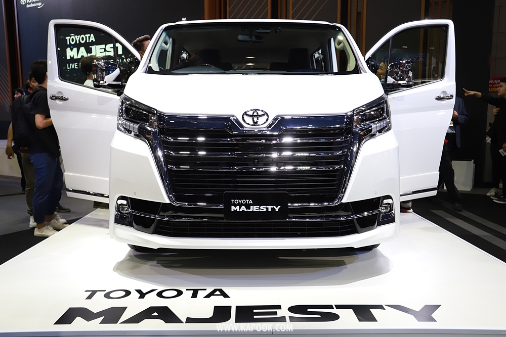 Toyota Majesty 2019