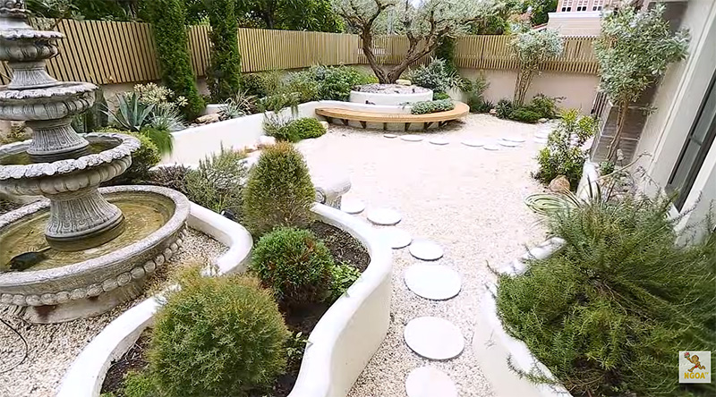 บ้านเอมี่ ตีท้ายครัว