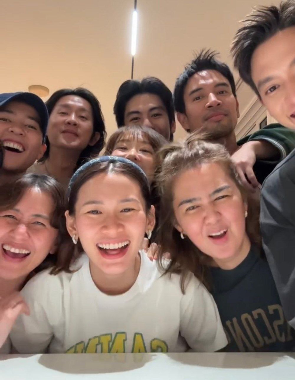 เปิดโมเมนต์ เจมส์จิ-โฟม เซอร์ไพรส์เพื่อน ๆ ด้วยข่าวท้อง แต่มีคนรู้ก่อน