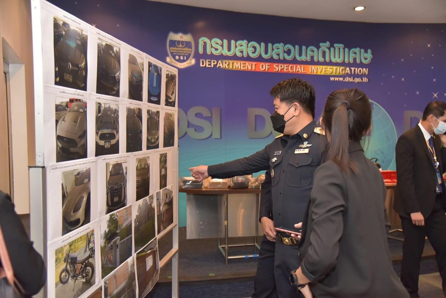 พิ้งค์กี้ สาวิกา