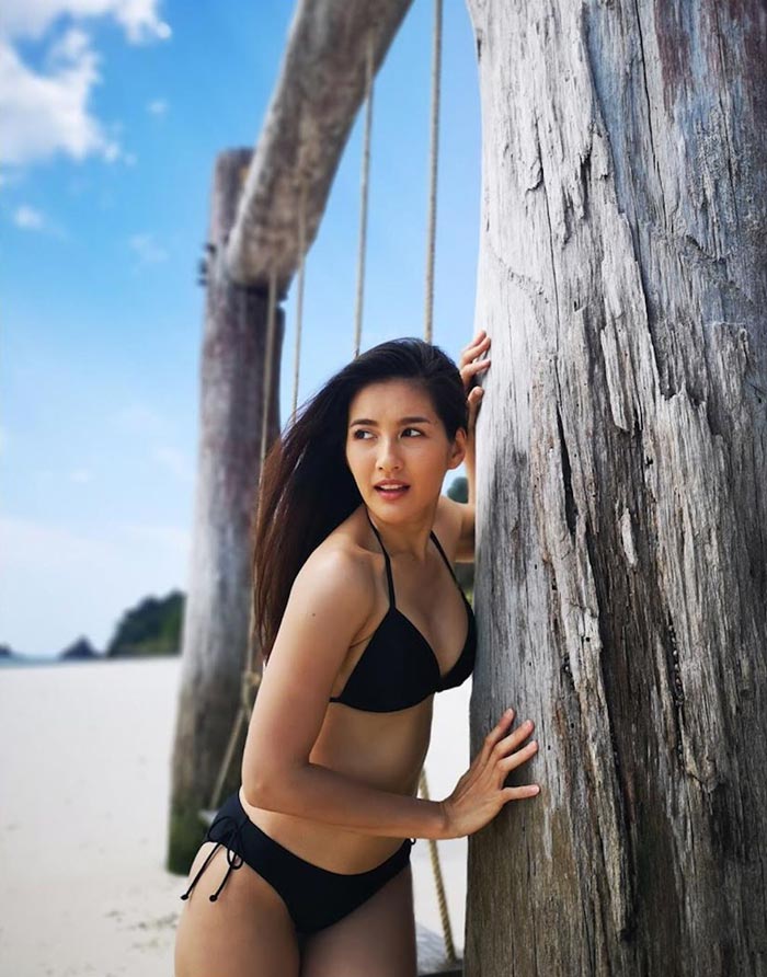 นก อุษณีย์