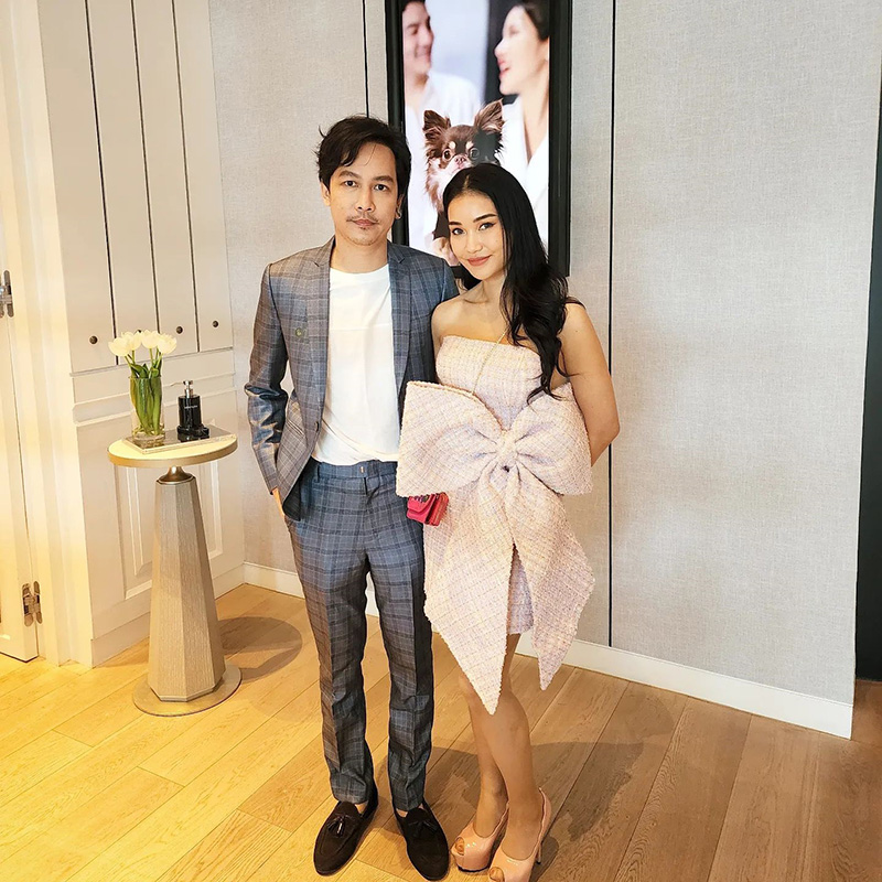 ชมพู่ ก่อนบ่าย