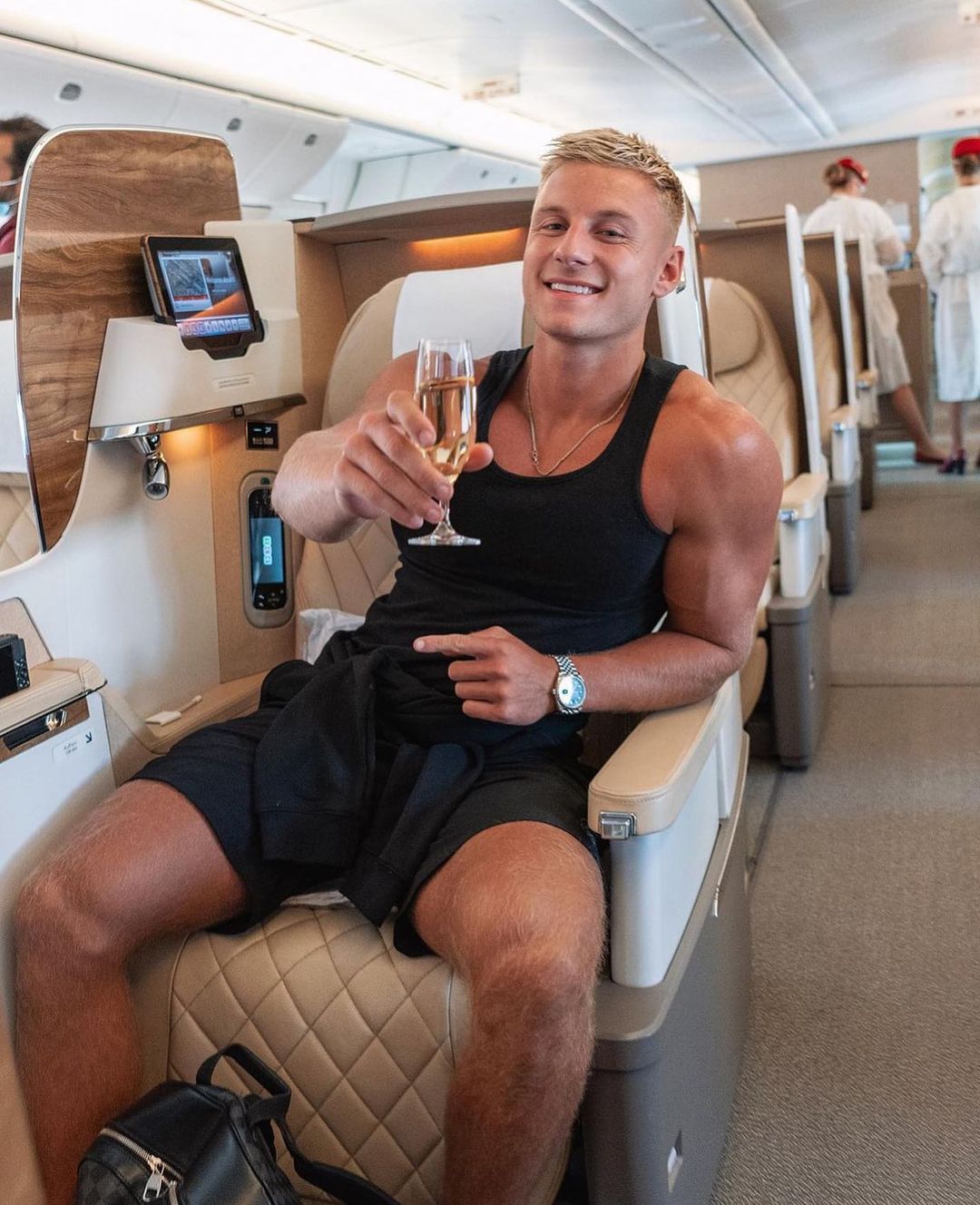 ทายาทลูกเศรษฐี