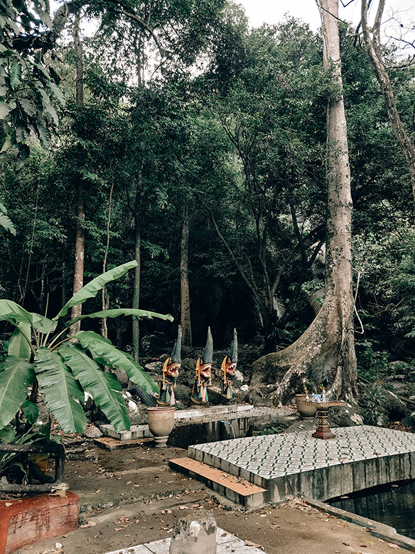 อุทยานแห่งชาติน้ำตกทรายขาว