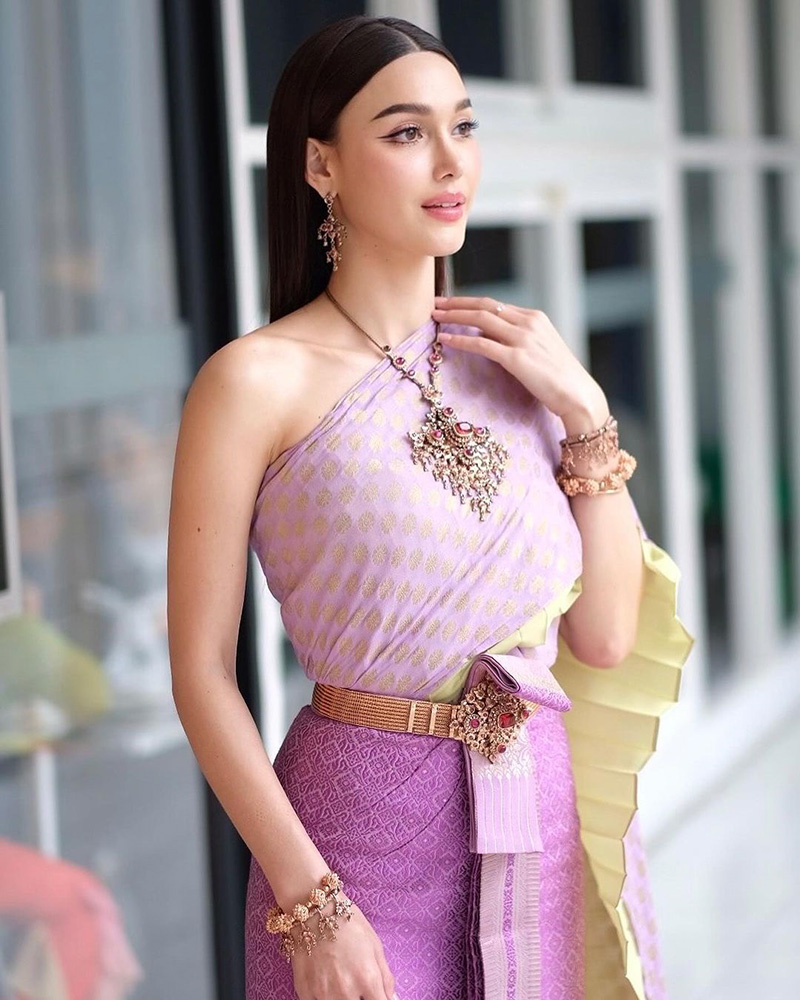 แจ็คกี้ ชาเคอลีน