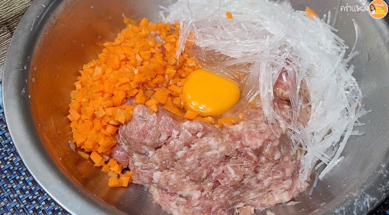 หมูทอด