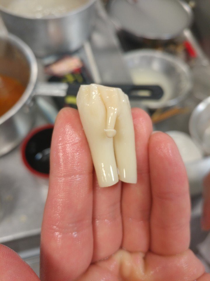 เห็ดเข็มทอง