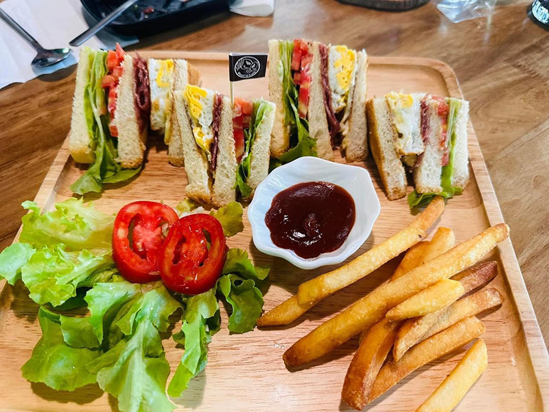 อาหารร้าน Meet u Cafe & Restaurant