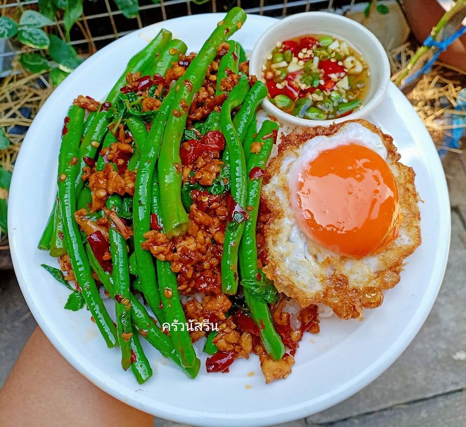 กะเพราถั่วฝักยาว