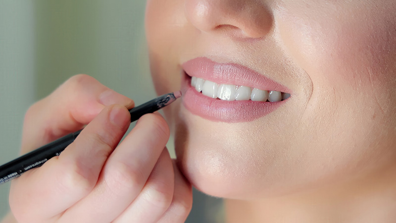 ลิปไลเนอร์ Lip Liner วิธีใช้ดินสอเขียนขอบปาก แต่งหน้า