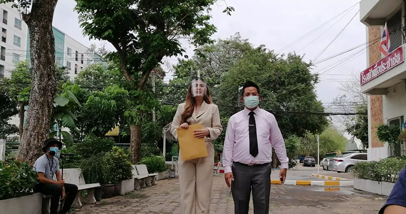 พริตตี้สาว