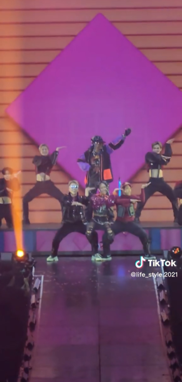 วงบาซู ขึ้นโชว์คอนเสิร์ต RS Meeting Concert 2022