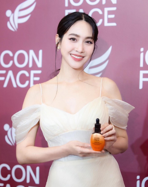 มิน พีชญา กับ 11 เรื่องราวน่าสนใจและประวัติของนางเอกชื่อดัง