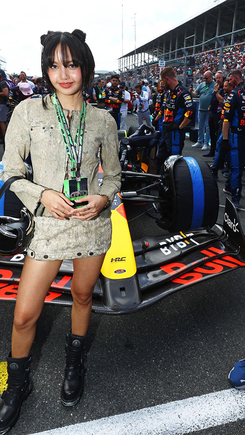 กระเป๋าหมวกกันน็อค ลิซ่า BLACKPINK