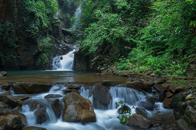น้ำตกพลิ้ว จังหวัดจันทบุรี