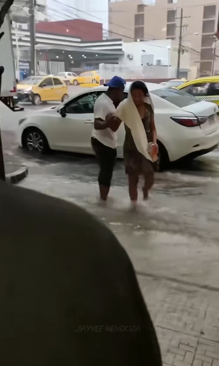 รองเท้าเตะ