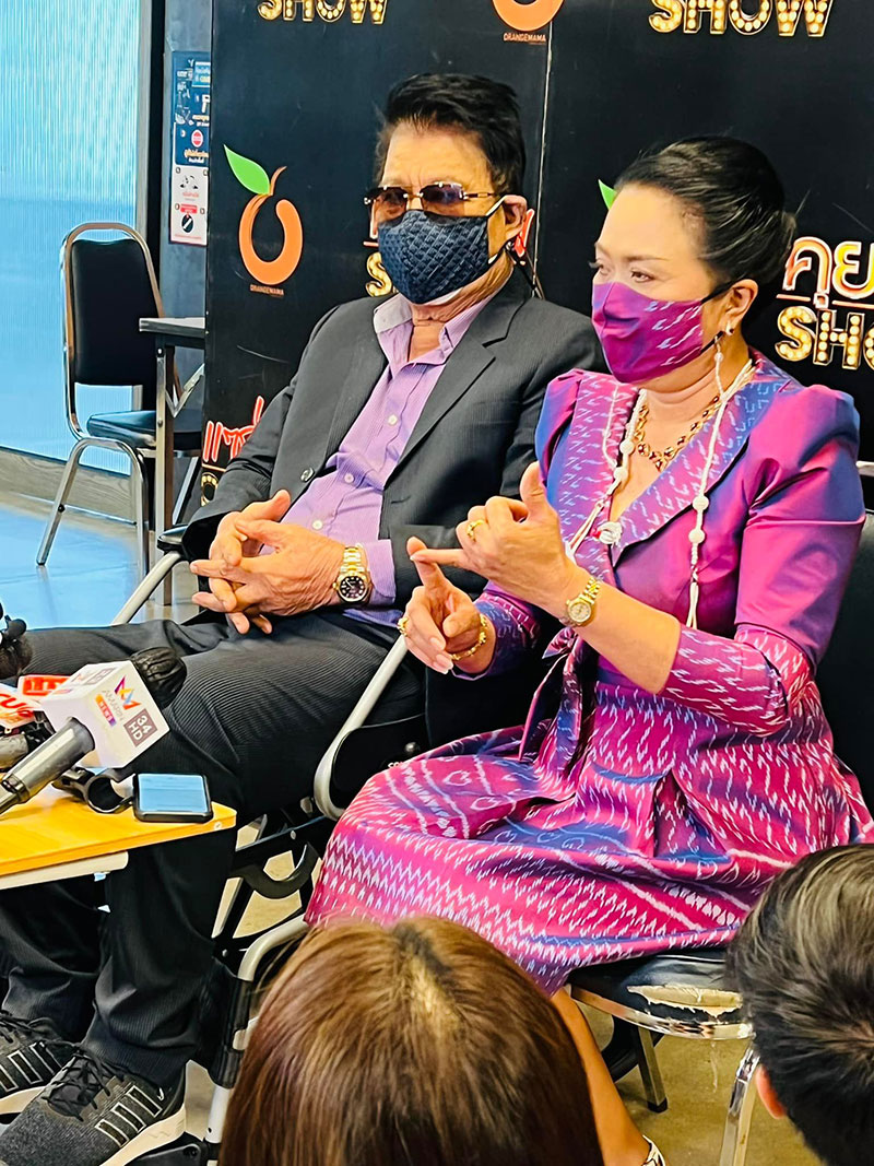 ครูชลธี ธารทอง คืนดี ครูปุ้ม 