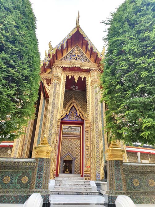 ไหว้พระ 