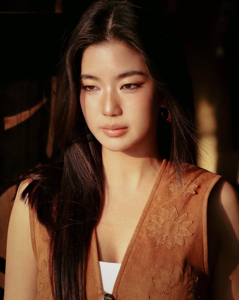 ก้อย อรัชพร