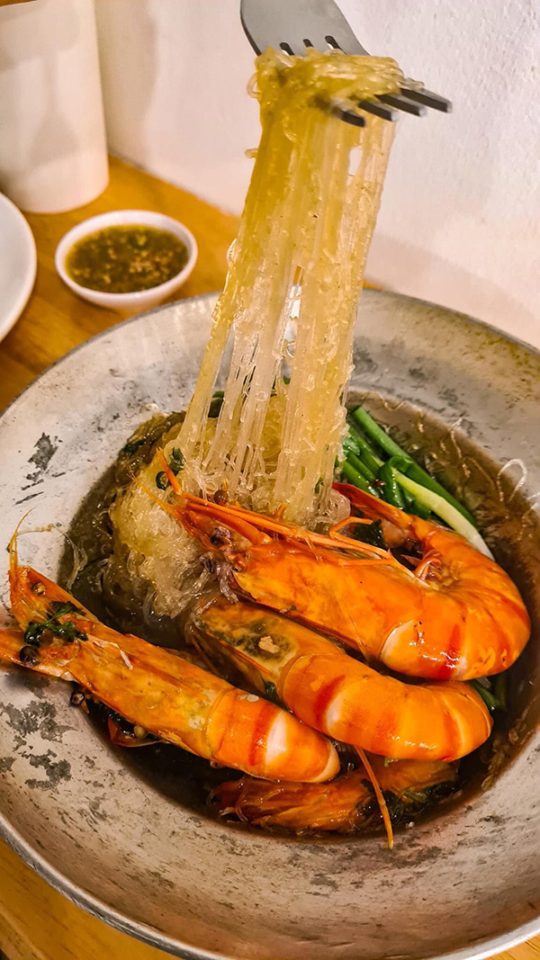 ร้านกุ้งอบวุ้นเส้น