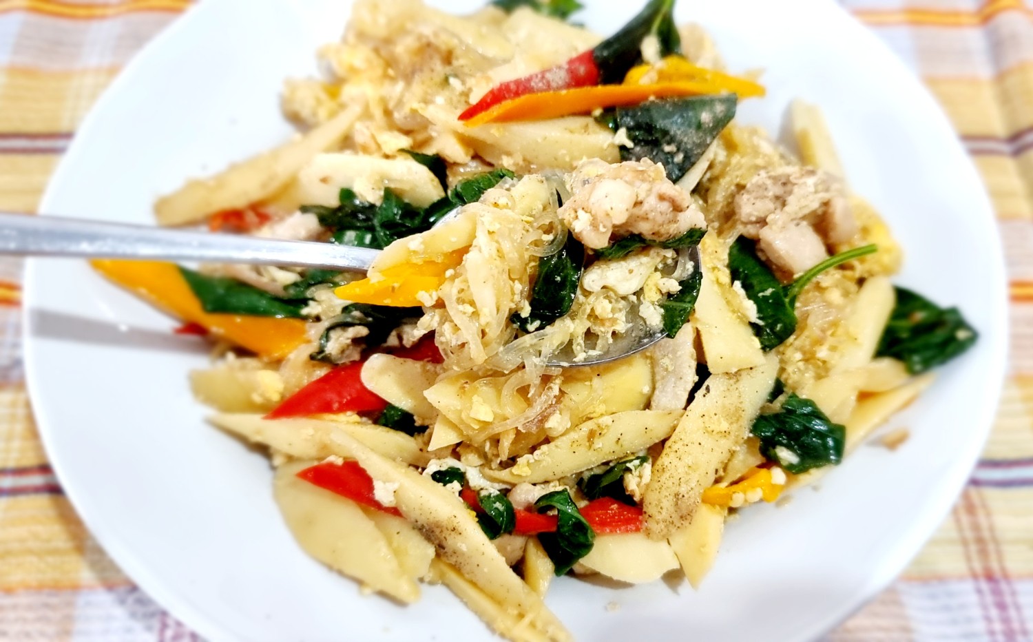 ผัดหน่อไม้ไก่
