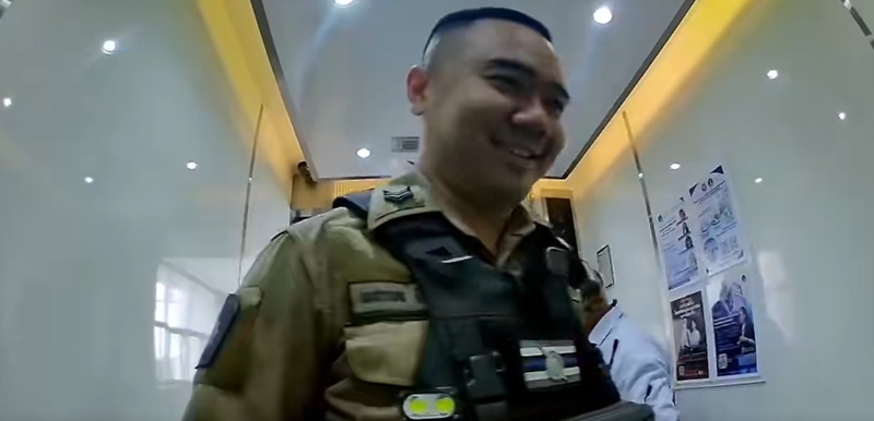 ตำรวจ
