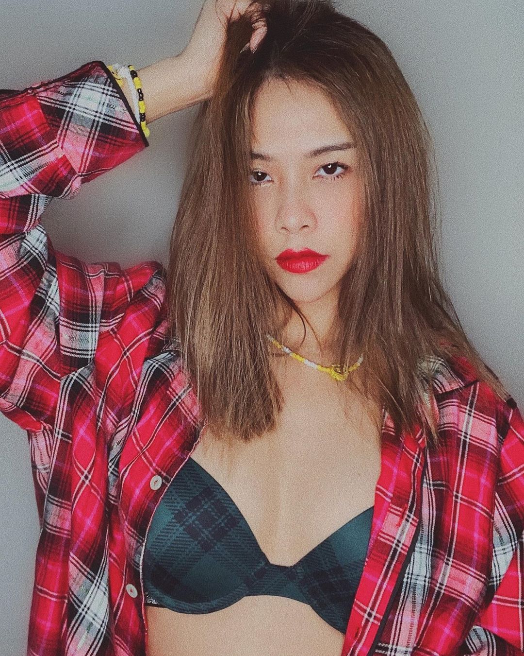 พลอย ชวพร