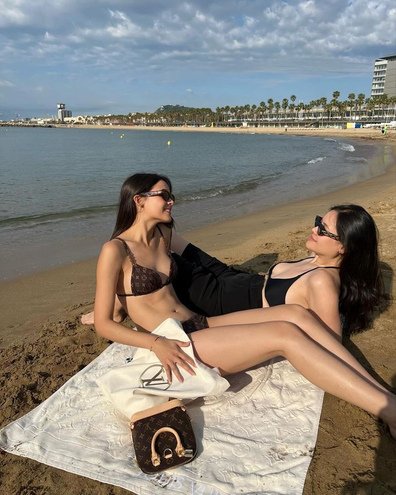 ญาญ่า อุรัสยา