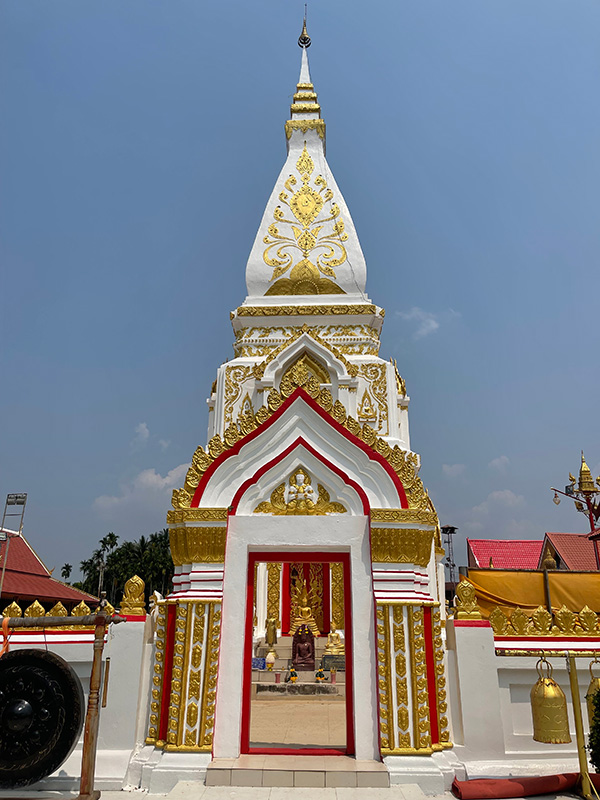 พระธาตุประจำวันเกิด