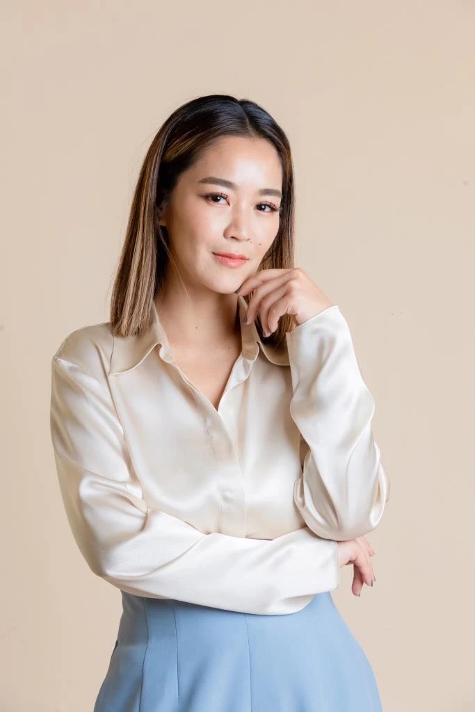 จูน กษมา นั่งกินข้าวเฝ้าร่างไร้วิญญาณเหยื่อน้ำท่วมหาดใหญ่